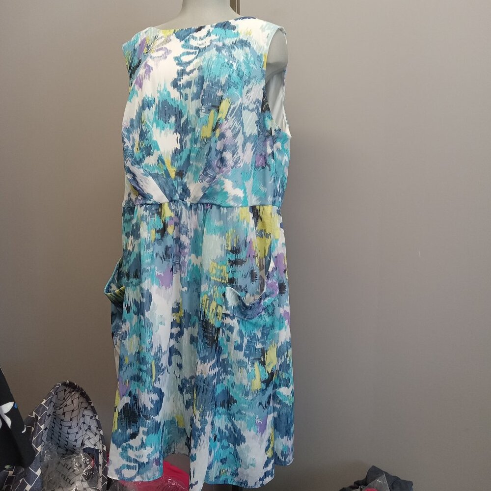 Dressbarn watercolour sleeveless pouch pocket flowy midi plus size dress sz 20